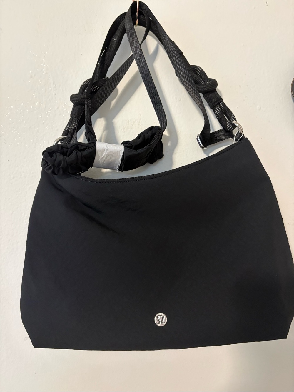 LULULEMON convertible ruched crossbody bag - Picture 9 of 10